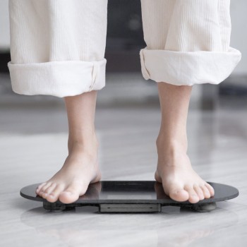 Cantar electronic Smart BMI - DesignNest, negru cu panou din sticla securizata - 1